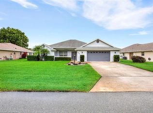 606 Entrada Ave, Sebring, FL 33875