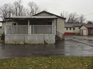 1048 Porter Ave, Mount Pleasant, PA 15683
