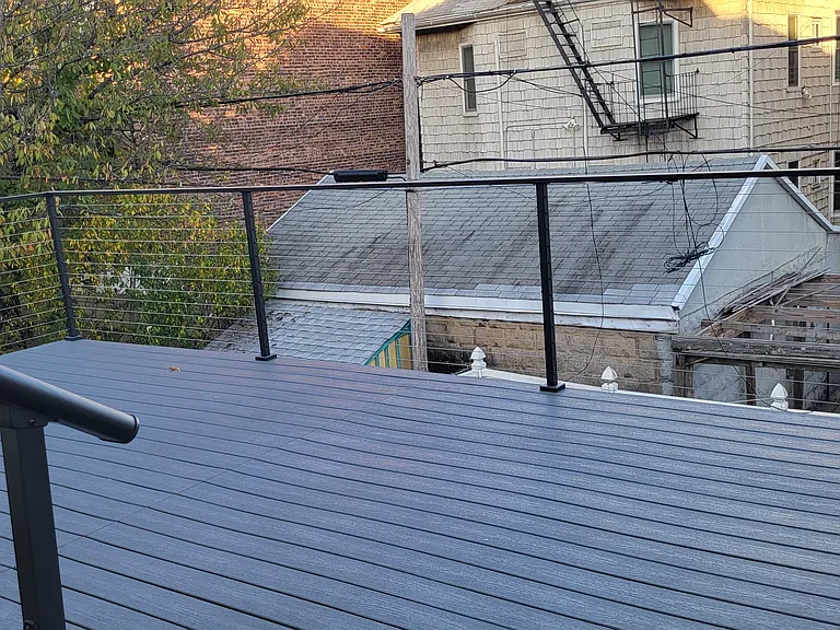 915 E 12th St #2 — Photo 5