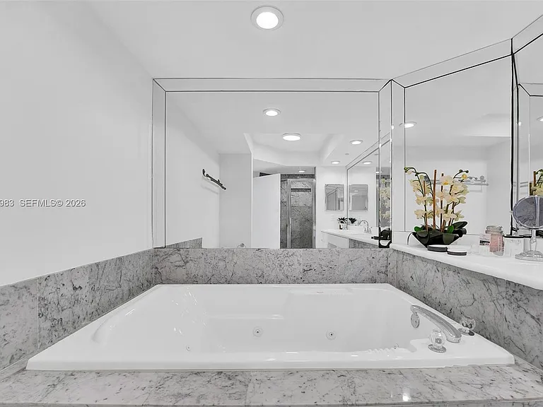 16400 Collins Ave #1944 — Photo 16