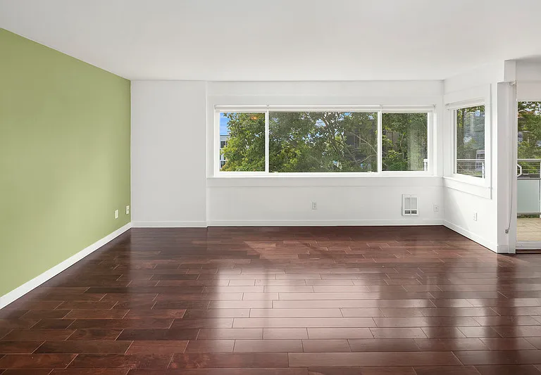 705 E Republican St #504 — Photo 9