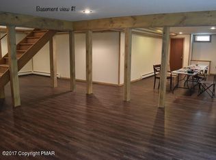 2131 Chipperfield Dr, East Stroudsburg, PA 18301