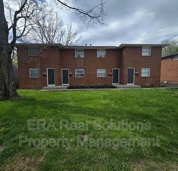 2999 E 11th Ave — Photo 1