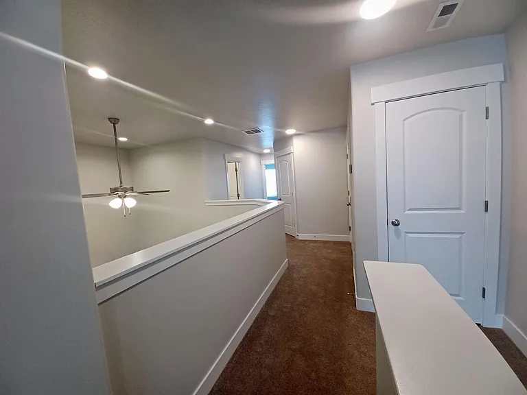 2021 N 3960 W — Photo 4