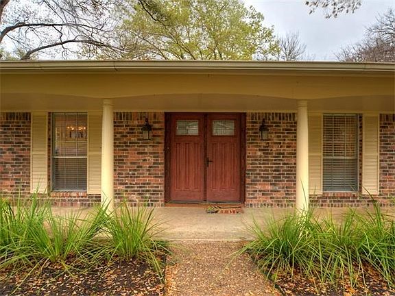 3rd image of 2508 Vassal Dr