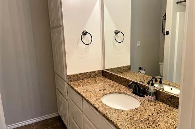 3806 Blackhawk Ln — Photo 10