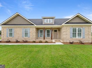 124 Pin Oak Ln, Statesboro, GA 30458