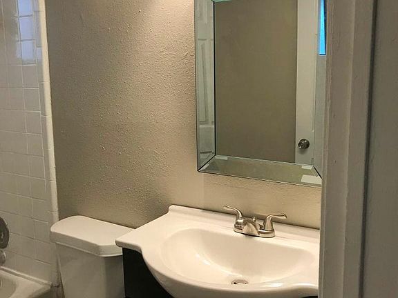4th image of 222 Merida St