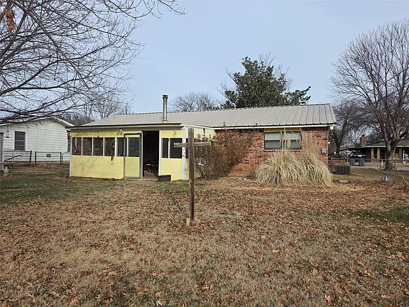 5th image of 506 Hall St