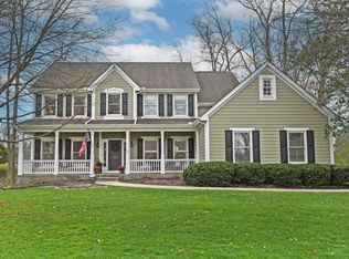 9642 Old Village Dr, Loveland, OH