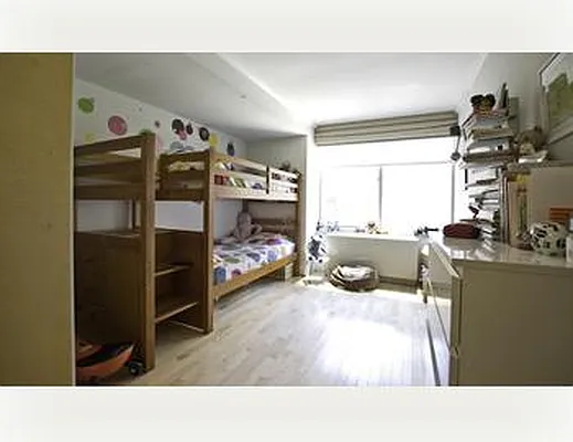 Sold by Nest Seekers International | media 22