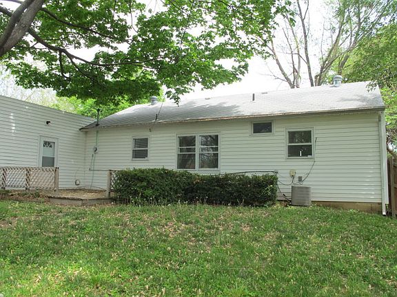 2nd image of 618 N 80th Pl