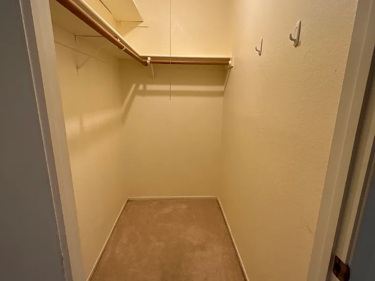 Walk-in closet