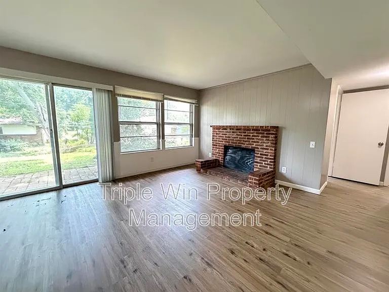 11050 Linnell Dr — Photo 7