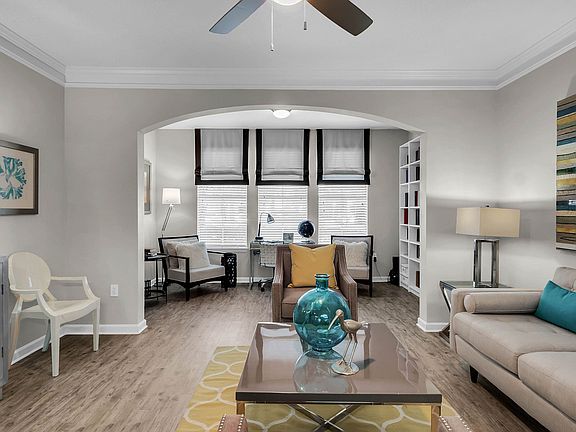 4th image of 3701 Grandewood Blvd #935