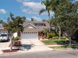 213 Stanford Ln, Seal Beach, CA 90740