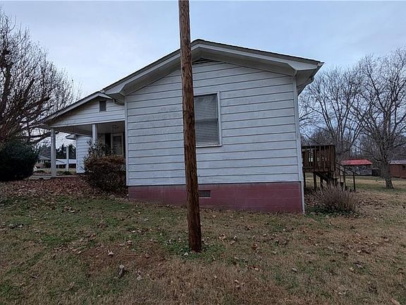 4th image of 763 Worthville St