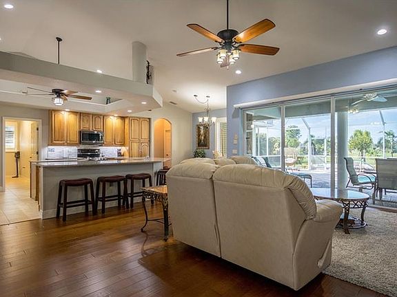 5th image of 438 Royal Poinciana