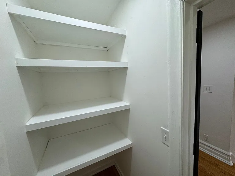 2201 W Gordon St — Photo 41