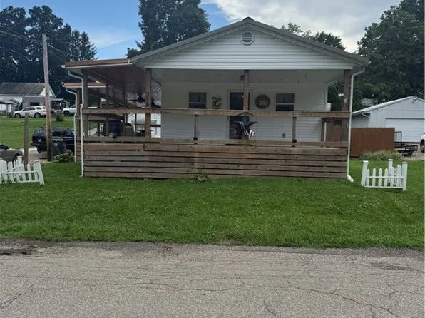 314 N State St, New Lexington, OH 43764