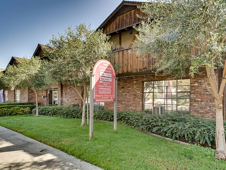 Encino Verde — Photo 13