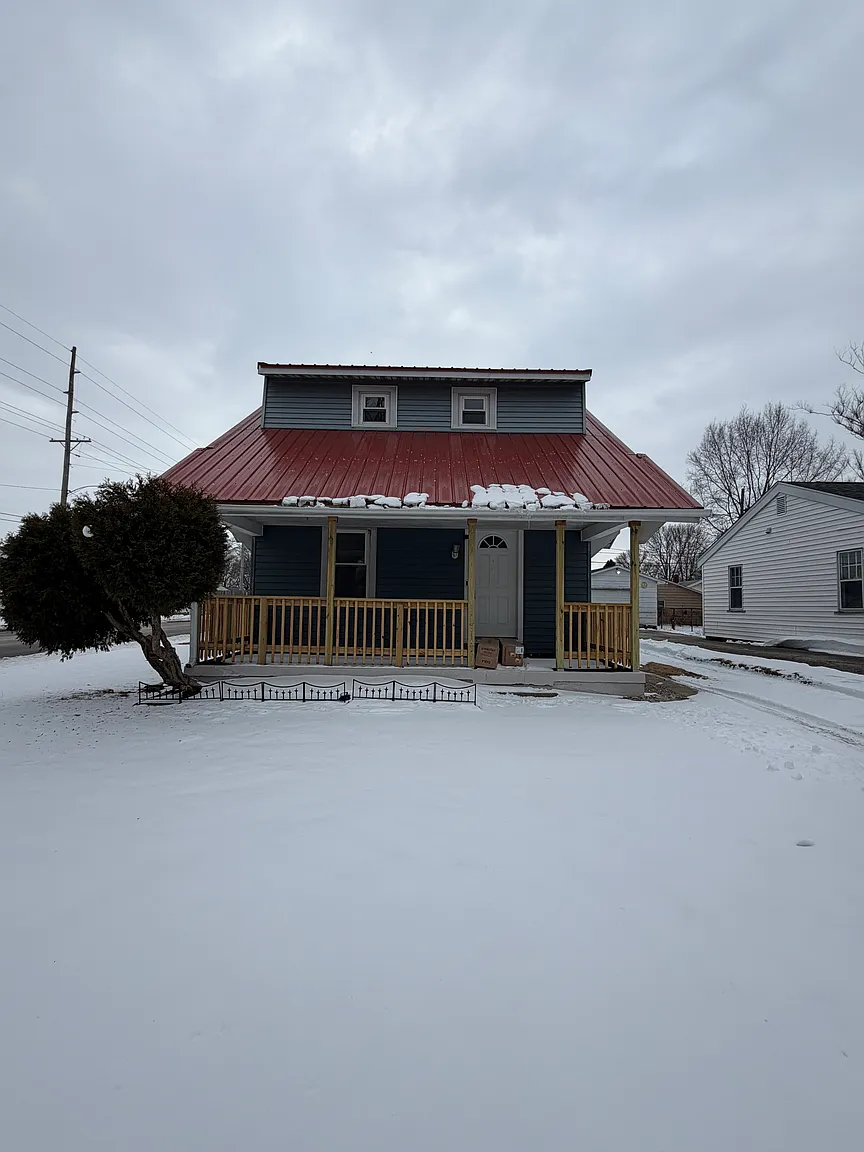 2195 E Decatur St photo 1