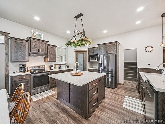 5th image of 4532 W 430th Rd