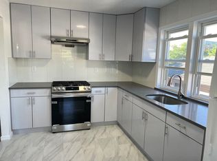 214 23rd Ave #3, Bayside, NY 11360