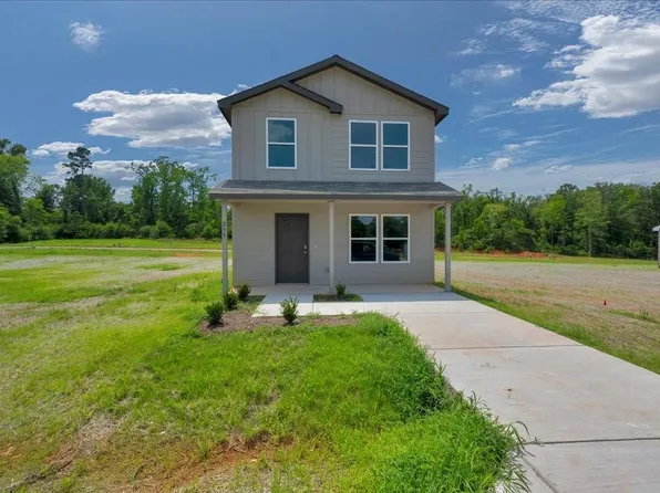 255 Dana Dr, Lufkin, TX 75901