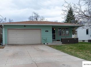 695 13th St SE, Mason City, IA 50401