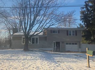 21 Manhattan Ave, Middletown, NY 10940