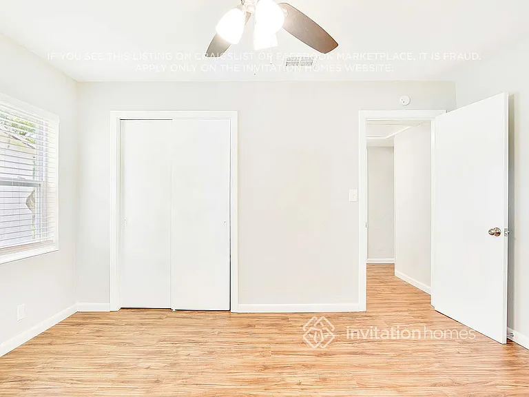 1115 N Powers Dr — Photo 12