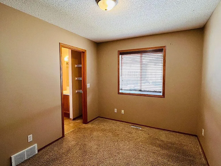 937 Arbour Lake Rd NW — Photo 8