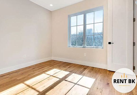 2nd image of 236 N 11th St #3R