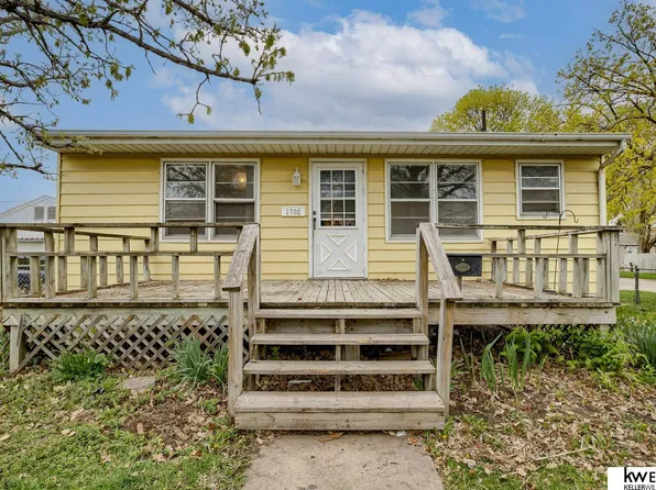 1702 4th Ave, Council Bluffs, IA 51501