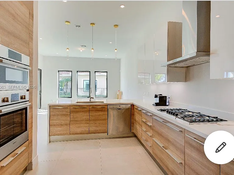 3412 Emerson Ln — Photo 8