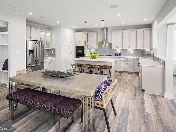 5th image of 10415 Halmstad Dr