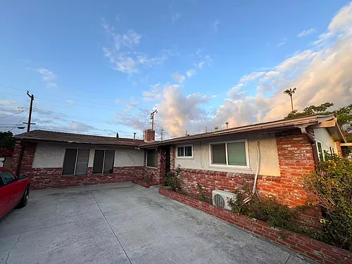 16351 Rochlen St Photo 1