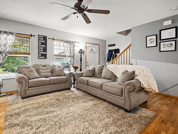 4th image of 5484 Wellcrest Ct