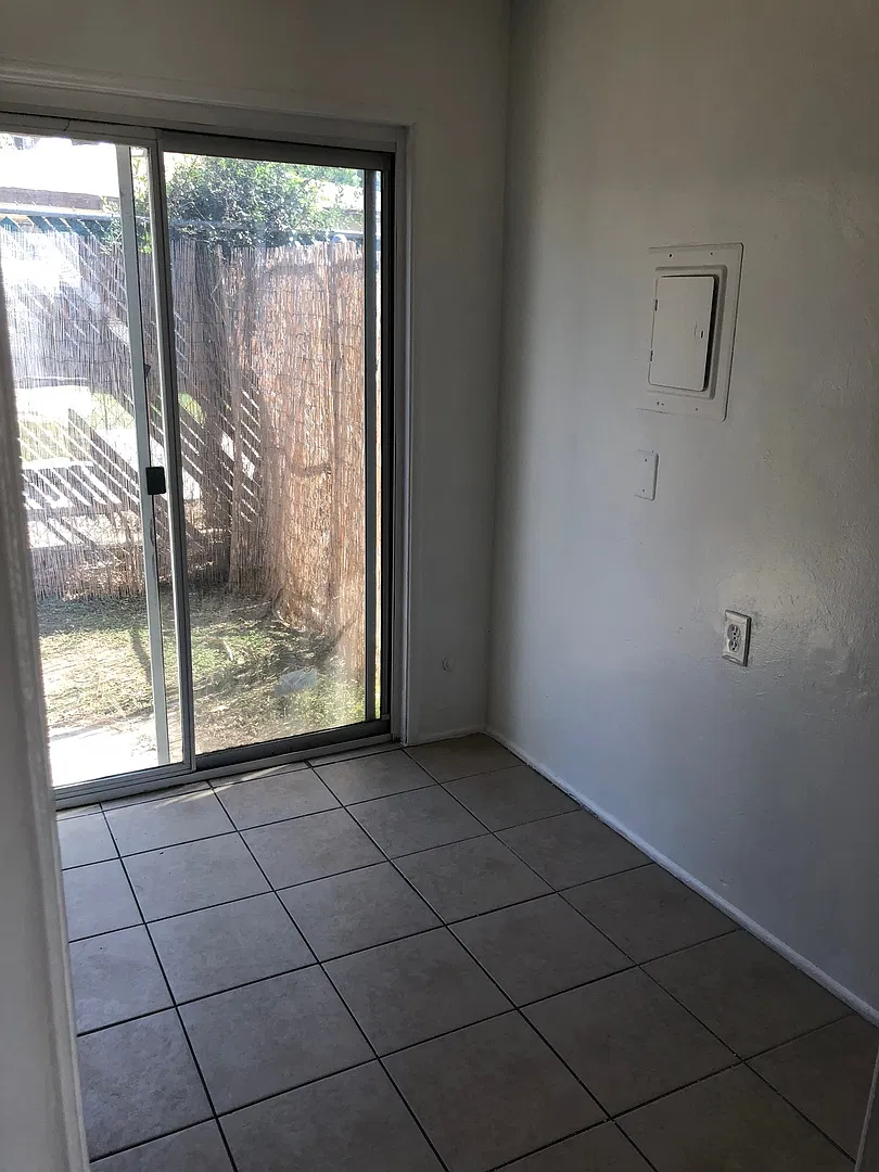 Jurupa 5-Plex — Photo 3