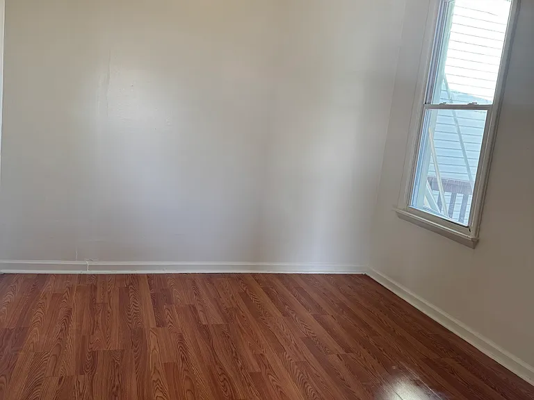 22 Doremus St #2 — Photo 3