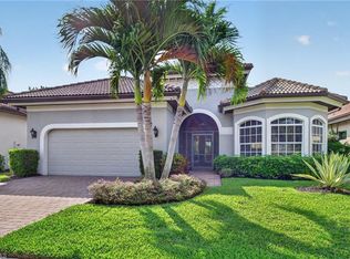 6040 Dogleg DR, NAPLES, FL 34113