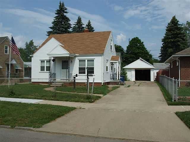 2nd image of 3418 Jeannette Ave
