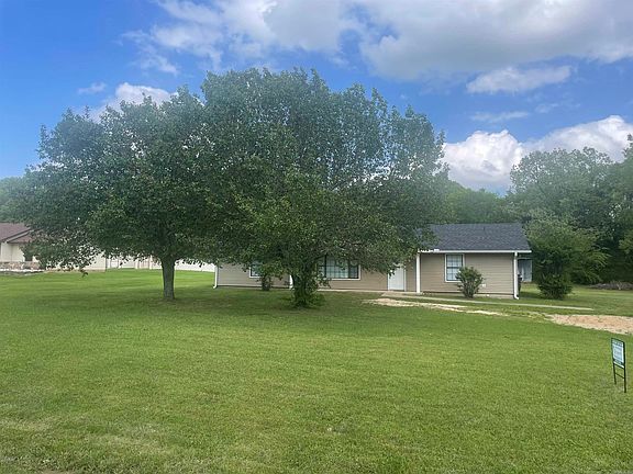 2nd image of 9 Meadow Creek Dr