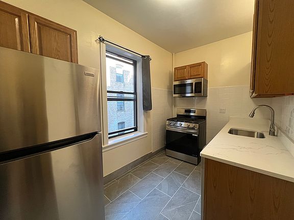 3rd image of 45-18 42nd St #3E