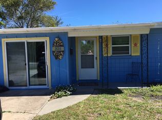 325 Royal Palms Dr, Atlantic Beach, FL 32233