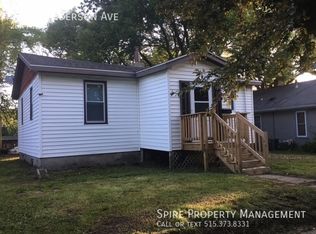 1330 Henderson Ave, Des Moines, IA 50316