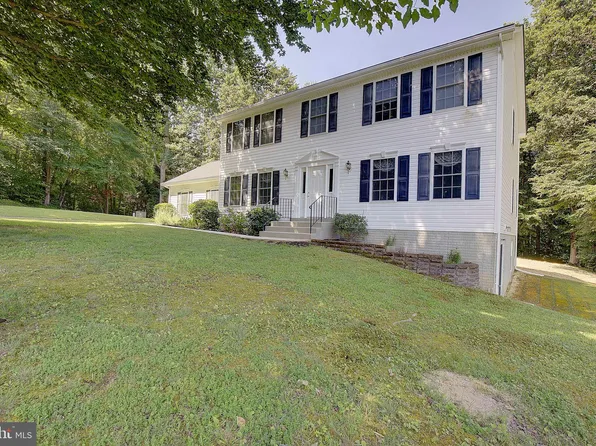 2310 Stella Dr, Huntingtown, MD 20639