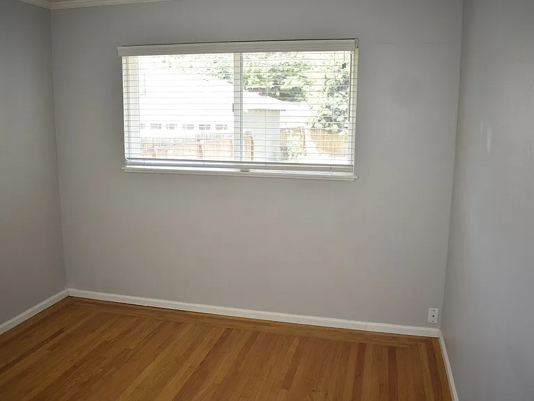 5311 Callister Ave — Photo 13