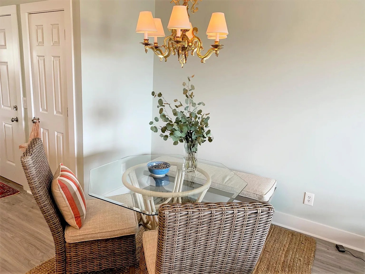 2 bed, $2,000 — Photo 2
